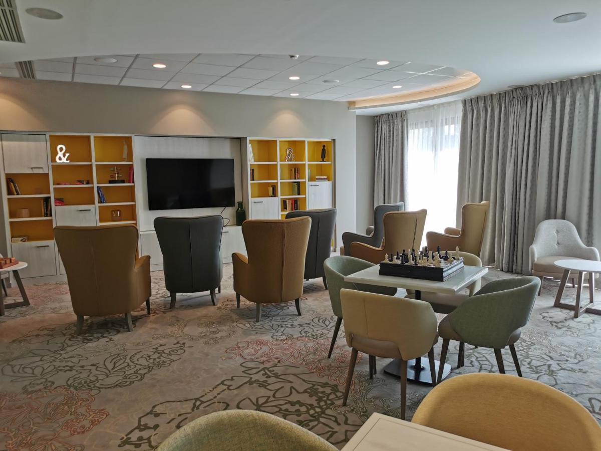 Residence Service Senior Domitys Les Alexis Montélimar Екстериор снимка
