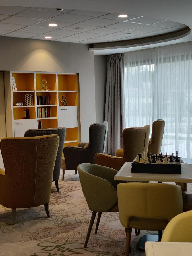 Residence Service Senior Domitys Les Alexis Montélimar Екстериор снимка